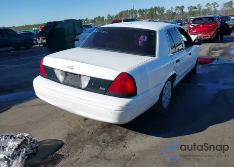 2010 Ford Crown Victoria Police/Police Interceptor z USA, uszkodzony, nr VIN 2FABP7BV1AX106407